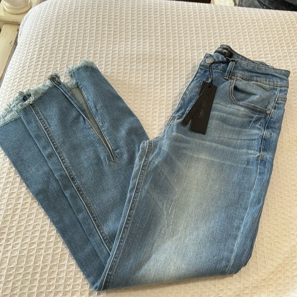 Black Label NWT High Waisted Ankle Flare Jeans - Picture 2 of 12